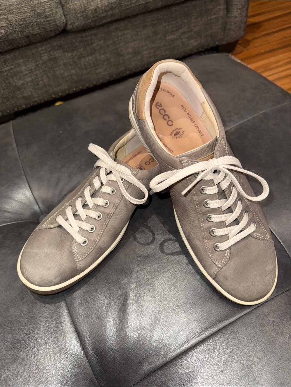 Ecco Women’s Chase II Hydromax Lace Gray Leather Lace-Up Sneakers Size EU 41